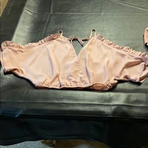 Pink open sleeve crop top